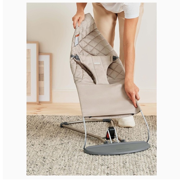 BabyBjörn Sand Gray Baby Bouncer - Picture 4 of 4